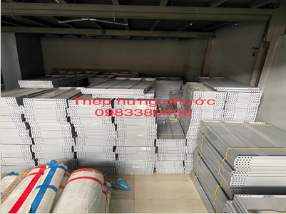 Mâm kệ sắt V lỗ đa năng, thép Hưng Phước